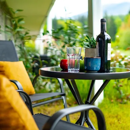 Good Time - Belle View - Centrum שצ'קלארסקה פוראובה