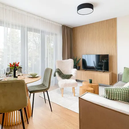 Good Time - Belle View - Centrum שצ'קלארסקה פוראובה