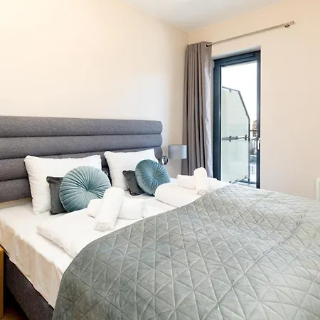 Good Time - Belle View - Centrum שצ'קלארסקה פוראובה