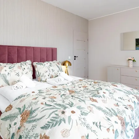 Good Time - Belle View - Centrum שצ'קלארסקה פוראובה